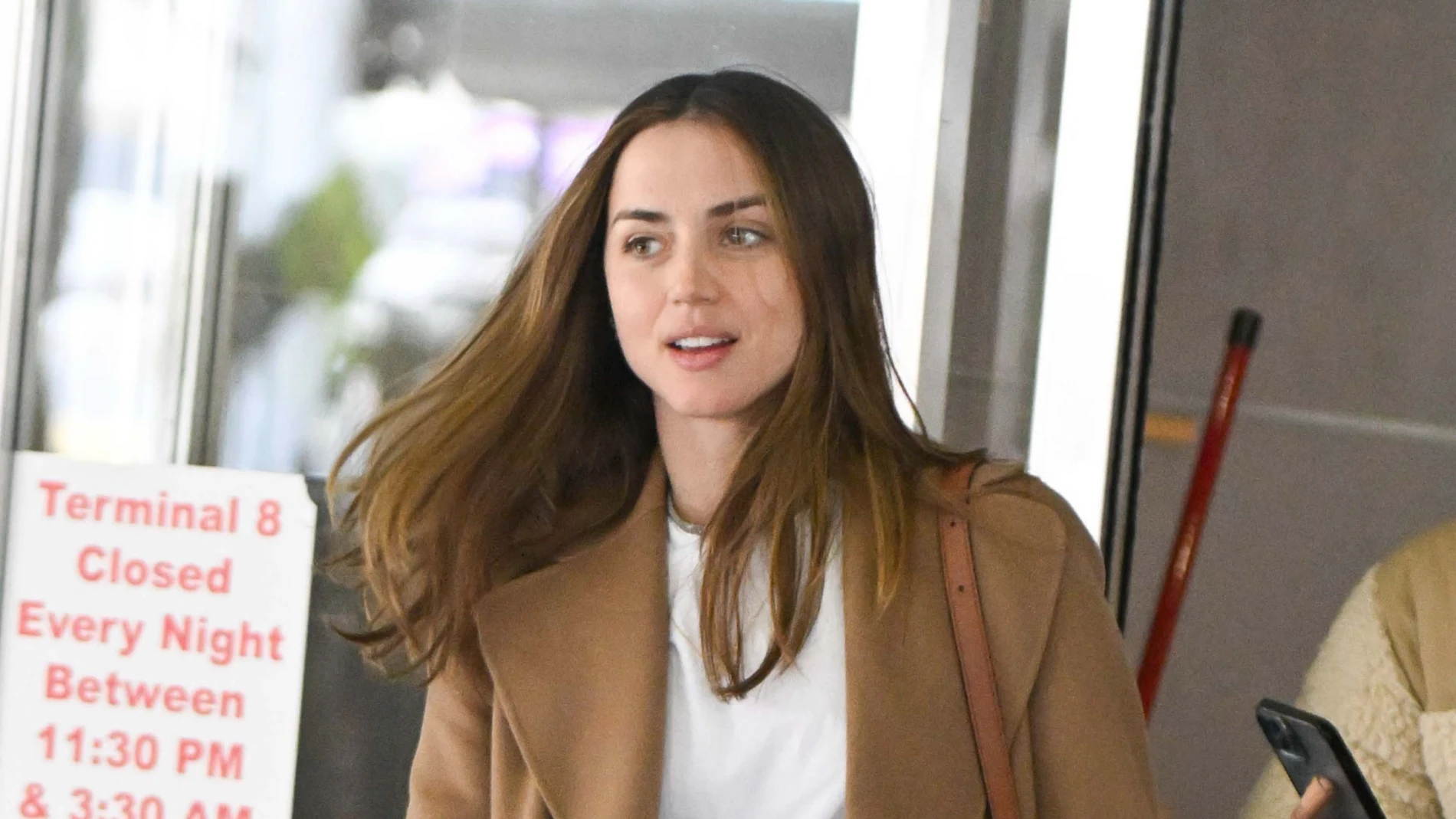 El look de aeropuerto de Ana de Armas.
