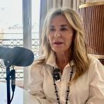 Cristina Carrillo de Albornoz "Mi novela habla de la importancia de vivir"