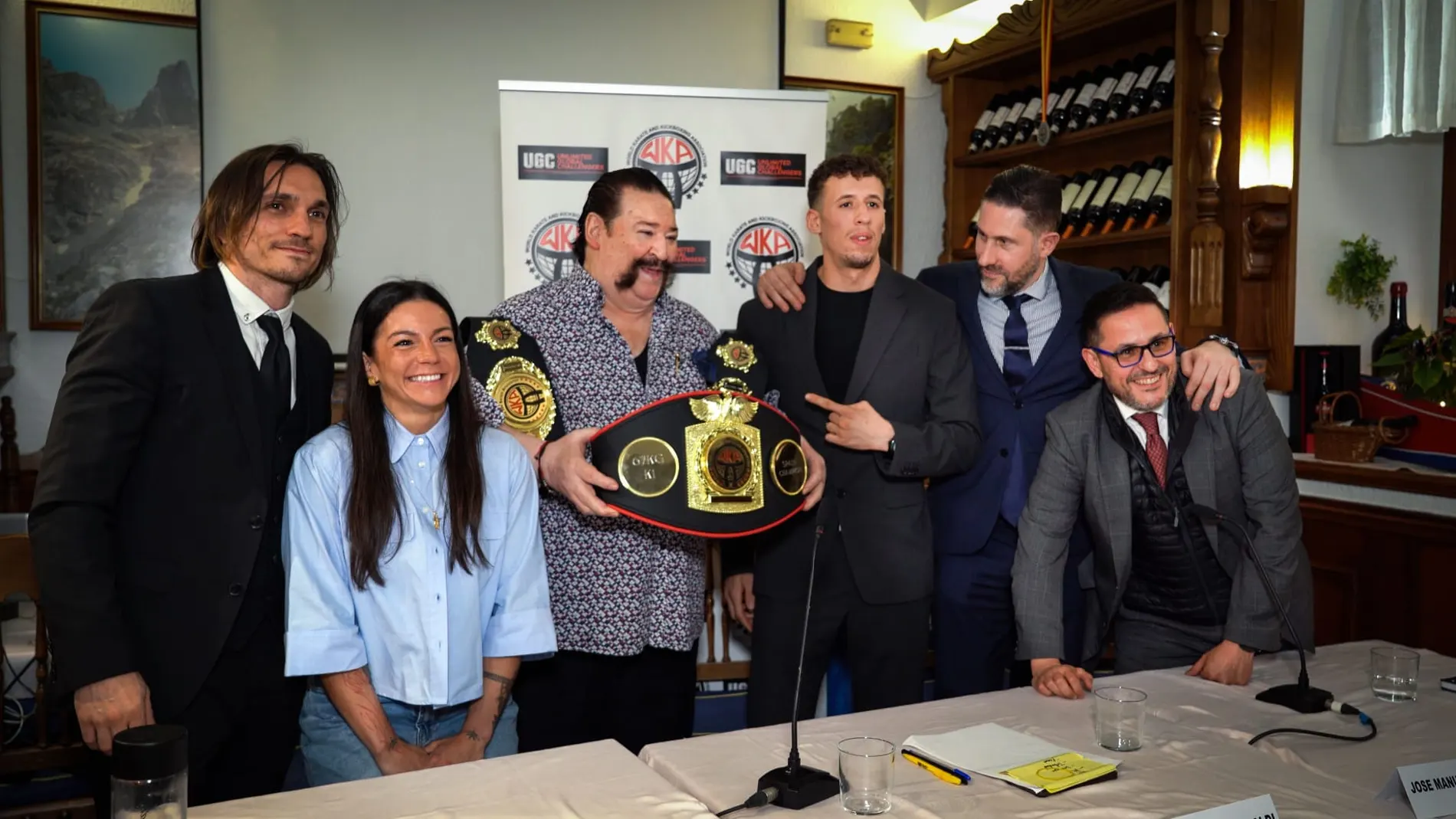 Los promotores y los principales peleadores de la Warriors Battle Weekend, en la presentación