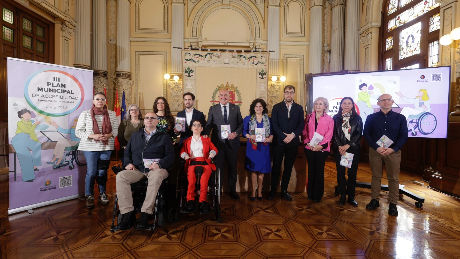 El alcalde de Valladolid, Jesús Julio Carnero, presenta el III Plan Municipal de Accesibilidad