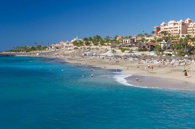Viajar a Canarias sin arruinarte este verano: guía local con planes baratos y comida económica