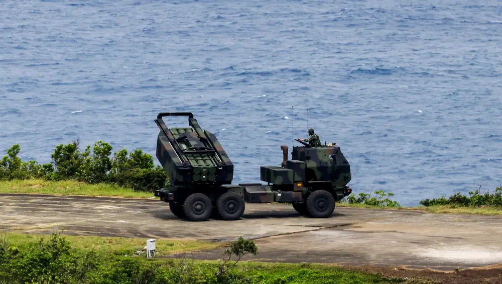 Taiwan military holds live fire drill in Pingtung