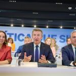 MADRID.-Feijóo, abierto a revisar el sistema de 'primarias' que aprobó el PP de Rajoy en 2017 en el próximo Congreso de julio