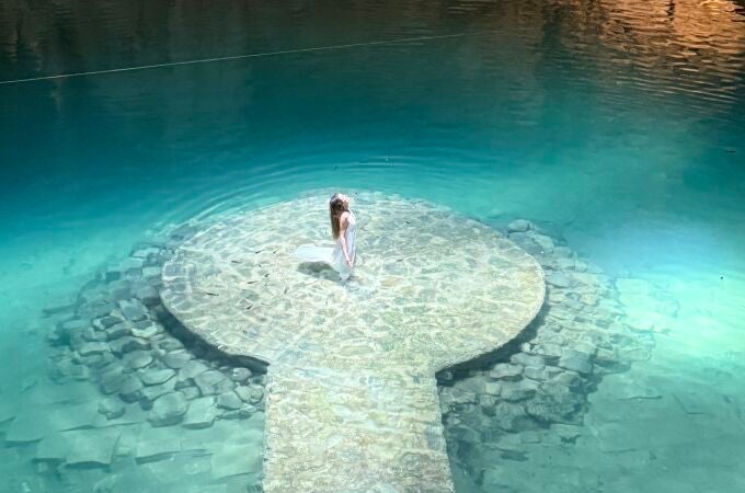 En el cenote Suytun al elevar la mirada se percibe la energía que emana de este lugar sagrado 