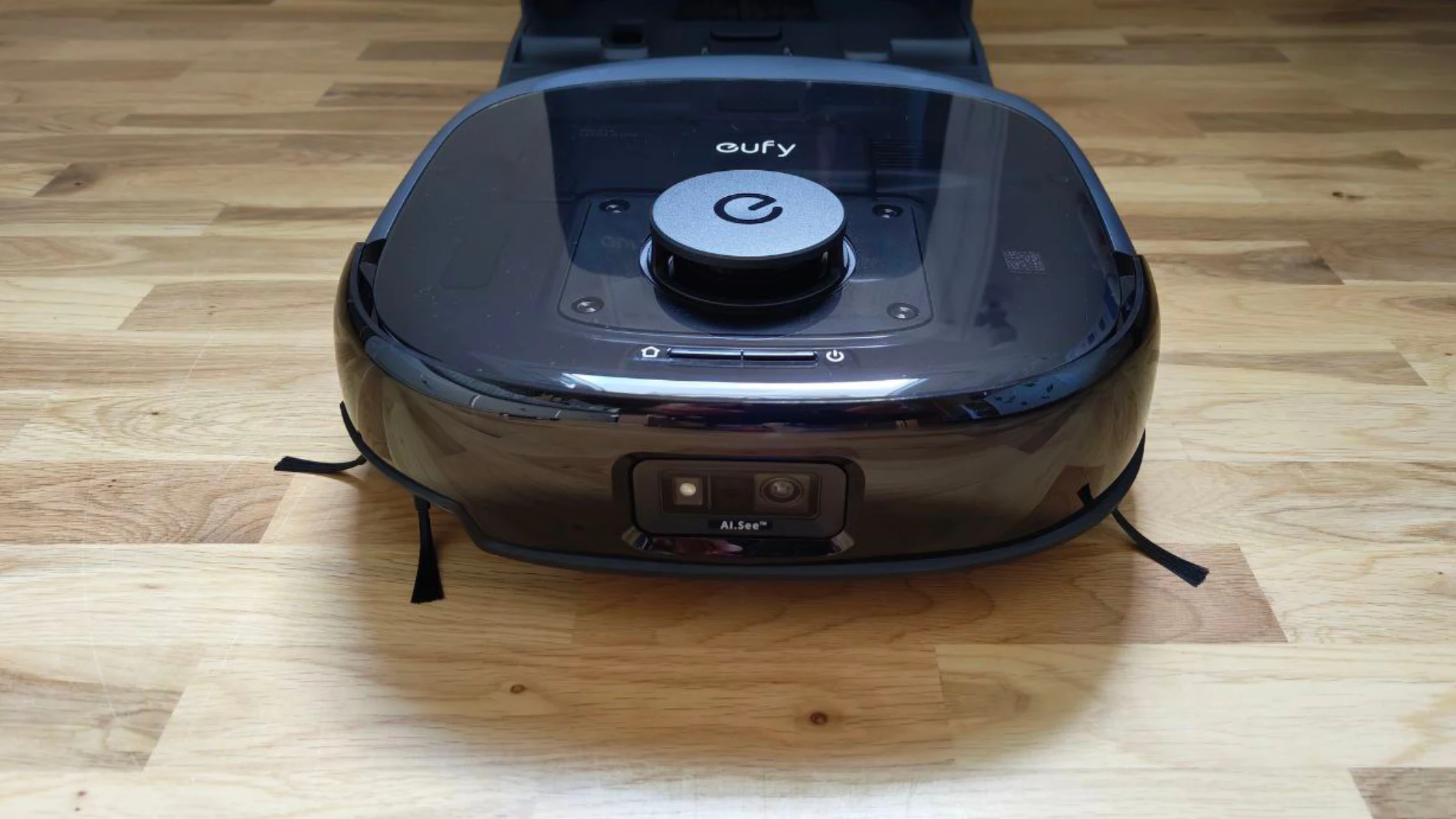 El Eufy Omni E25 en su bonito color negro