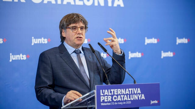 El expresidente catalán Carles Puigdemont en una intervención pública en Waterloo