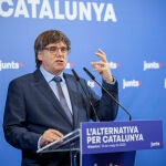 El expresidente catalán Carles Puigdemont en una intervención pública en Waterloo