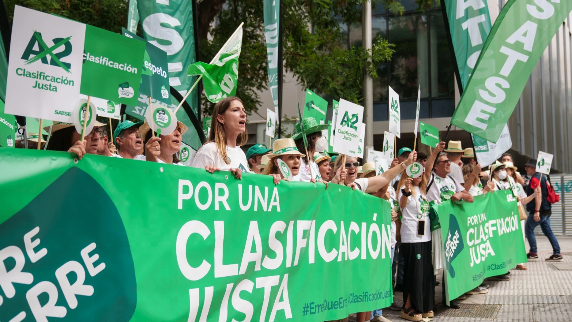 Concentración de SATSE el pasado mes de junio reclamando al Gobierno una clasificación profesional justa para las enfermeras y fisioterapeutas