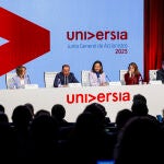 Más de 240.000 personas y entidades se beneficiarán de las becas de Santander en 2025