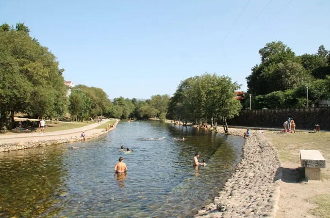 Aguas romanas a 60ºC: así son estas termas al aire libre en Ourense
