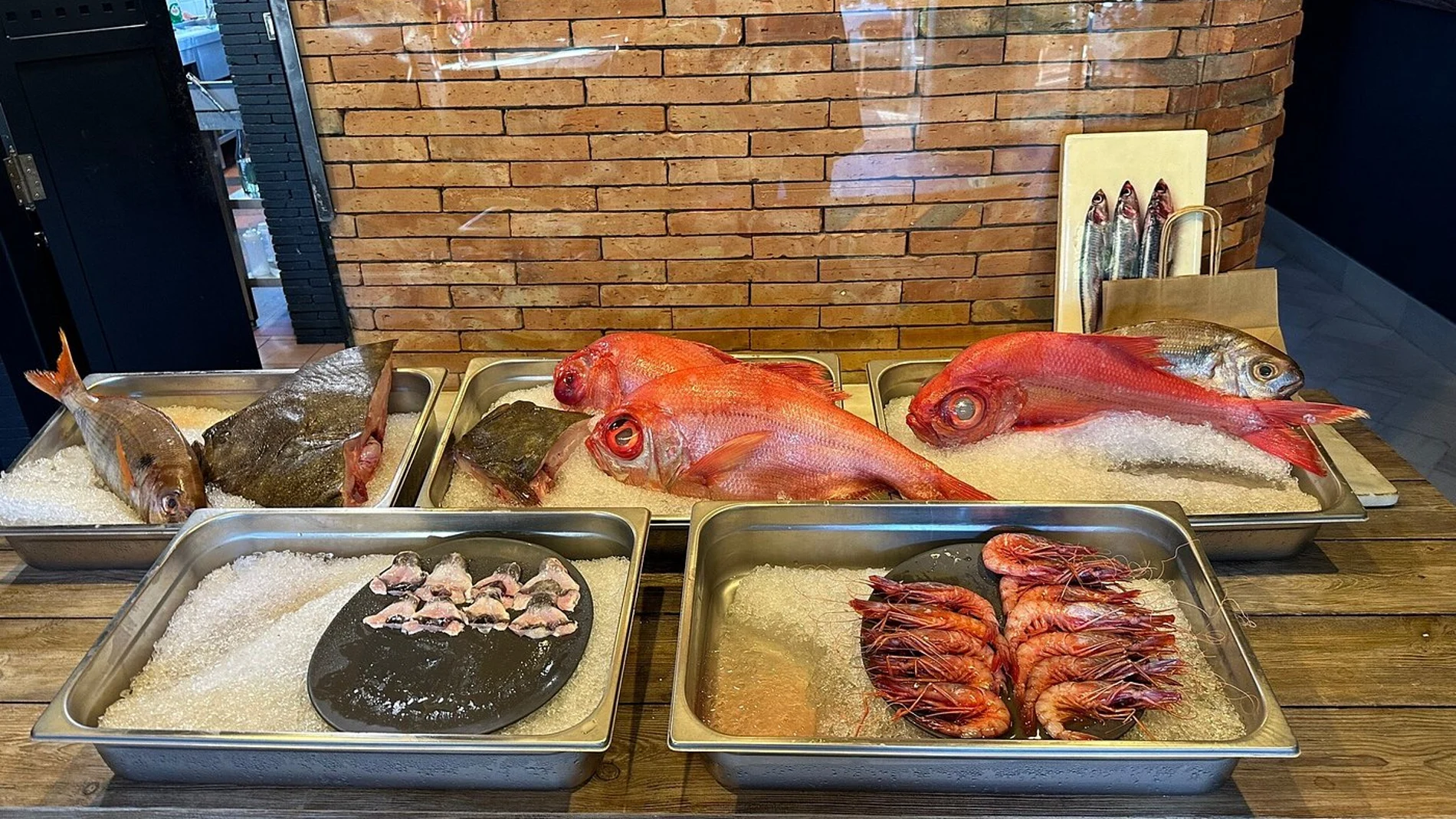 El restaurante asturiano donde todos quieren comer y que ajusta su carta cada día al producto de temporada