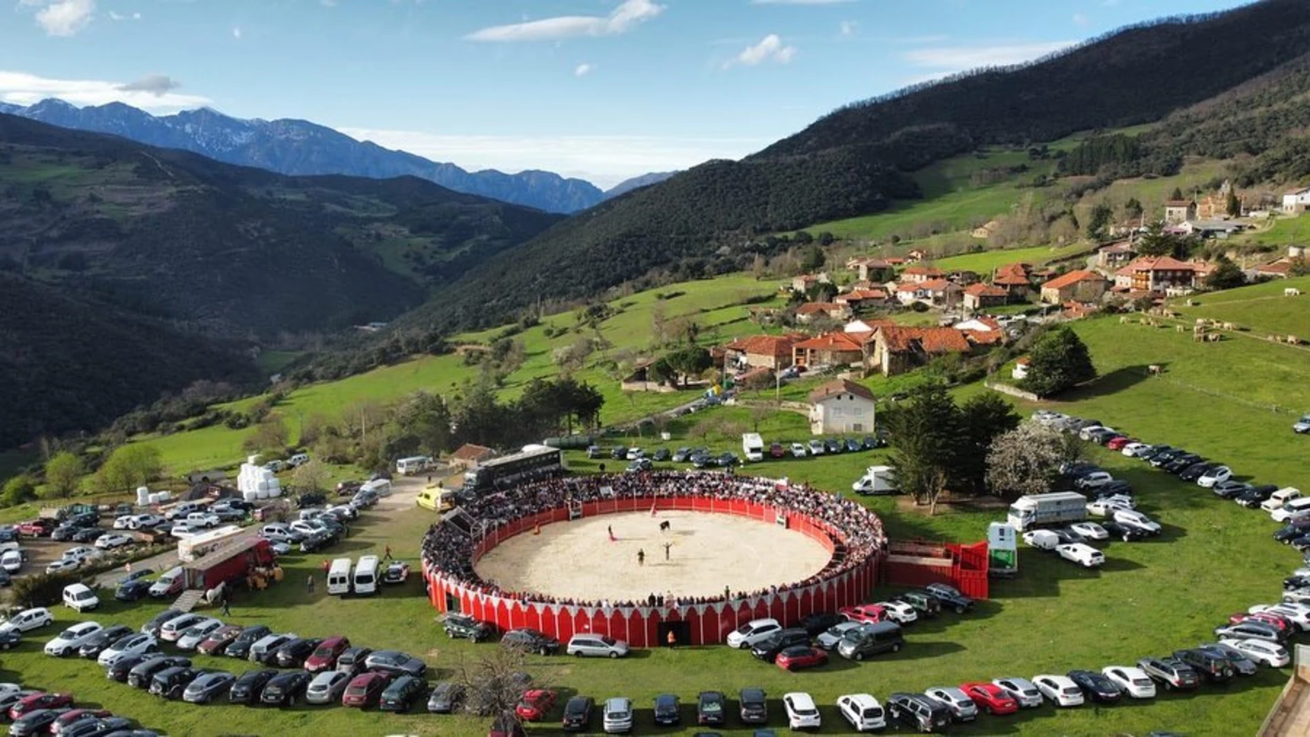 Cantabria refuerza su apoyo a los festejos taurinos en pueblos en riesgo de despoblamiento