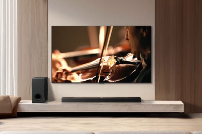 Una barra pensada para cine, series, música y videojuegos: todo suena mejor con esta LG S90TY