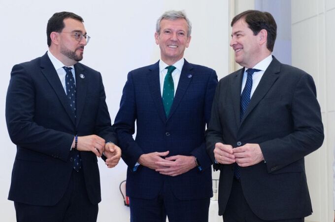 Rueda, hoy, con Adrián Barbón y Alfonso Fernández Mañueco