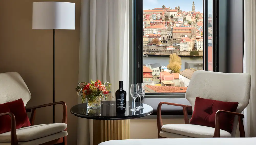 Tivoli Kopke Porto Gaia Hotel Guest Room Deluxe River View Room