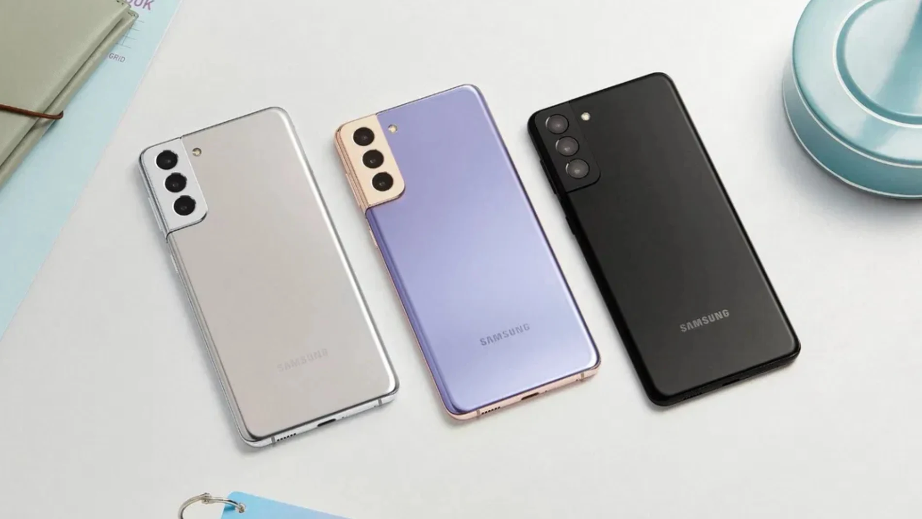 El Samsung Galaxy S21+ en sus tres colores disponibles