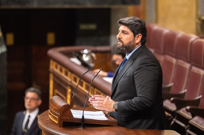 López Miras apela a los “grandes consensos” para impedir el "hachazo" al trasvase
