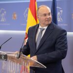 Tellado dice que los mensajes a Ábalos muestran el "régimen de terror" de Sánchez, que actúa como "un pequeño dictador"