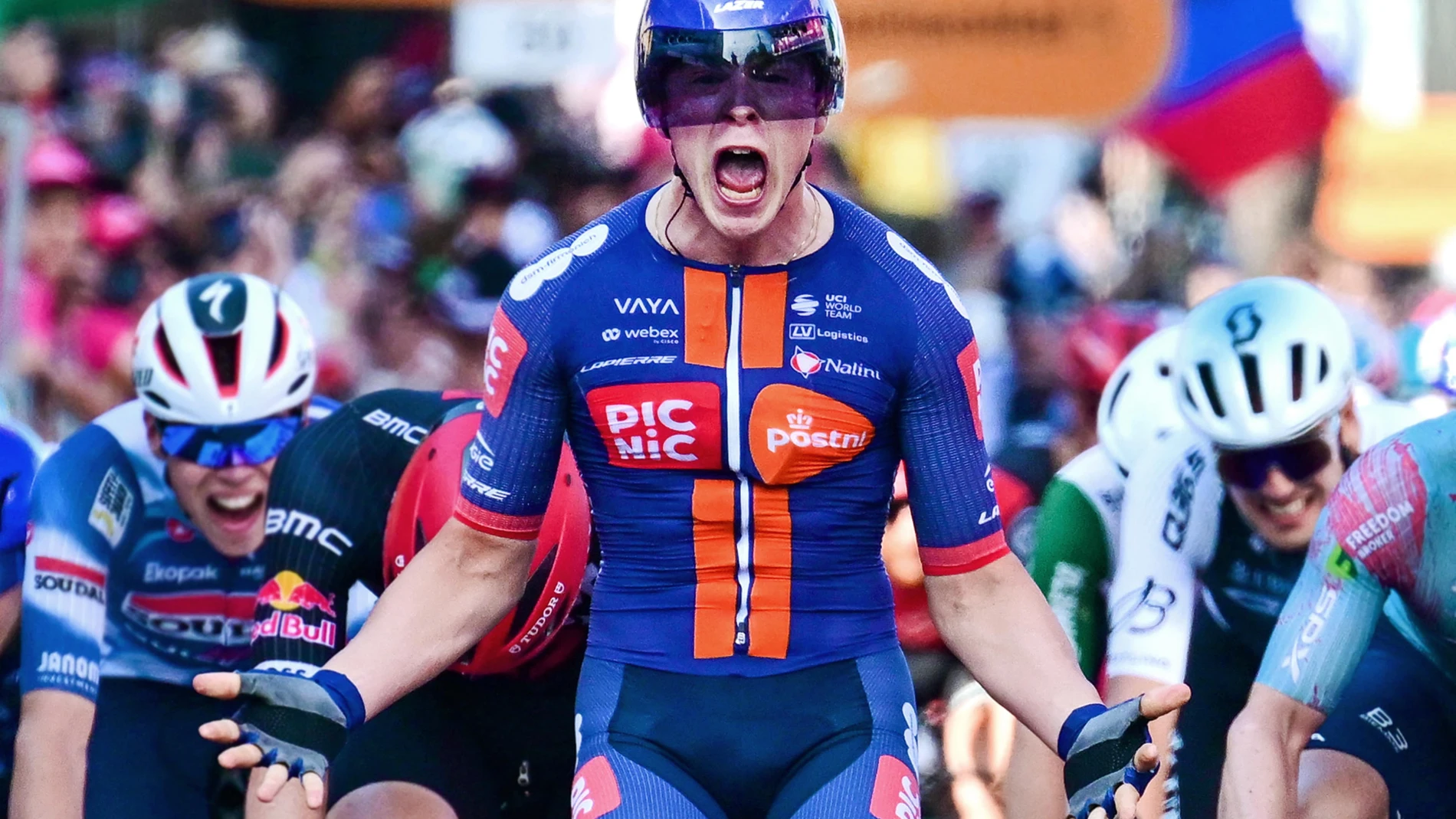 ALBEROBELLO (Italy), 13/05/2025.- Dutch rider Casper van Uden of Team Picnic Postnl team celebrates after win the 4th stage of the Giro d'Italia cycling tour over 189 km from Alberobello to Lecce, Alberobello, Italy, 13 May 2025. (Ciclismo, Italia) EFE/EPA/LUCA ZENNARO