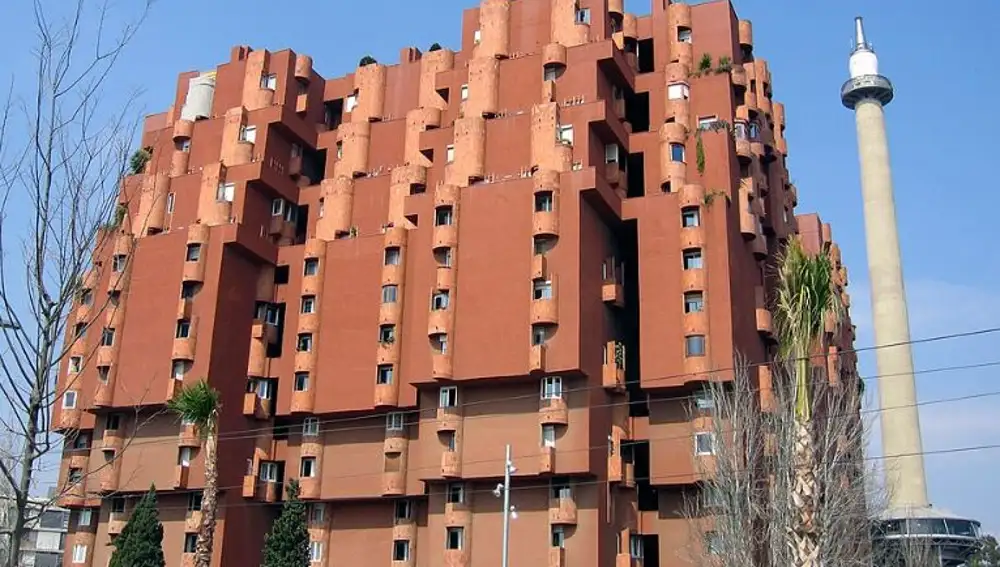 El emblemático edificio Walden 7 de Sant Just Desvern
