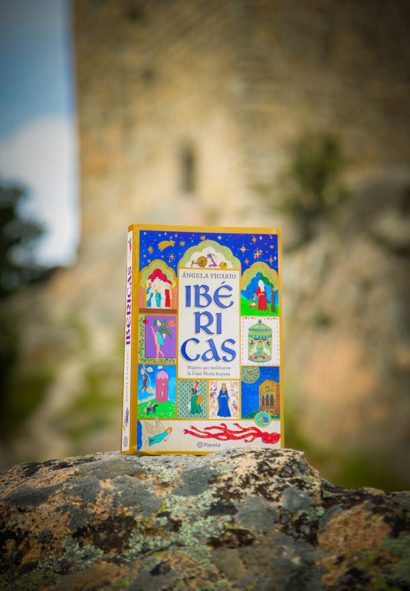 El libro "Ibéricas" editado por Planeta