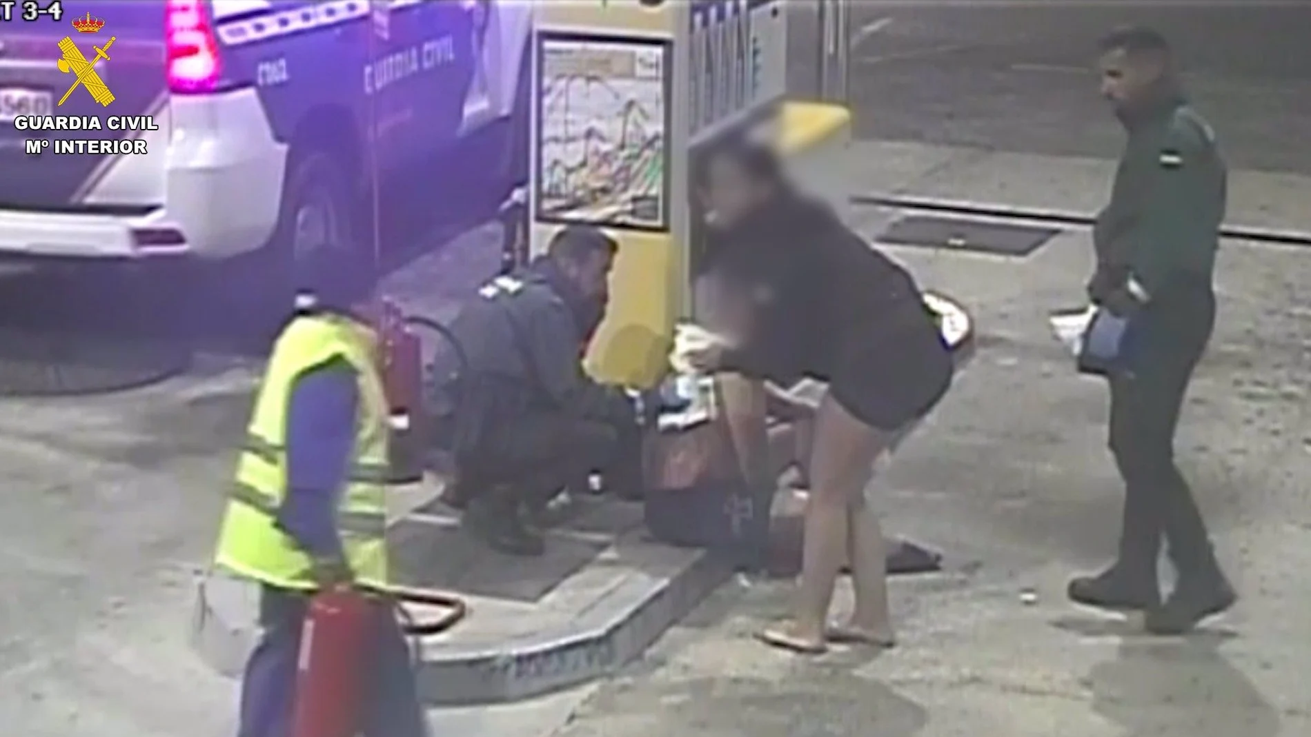 Violento asalto en un cajero de Canarias: una pareja es atacada con spray de pimienta y arma blanca