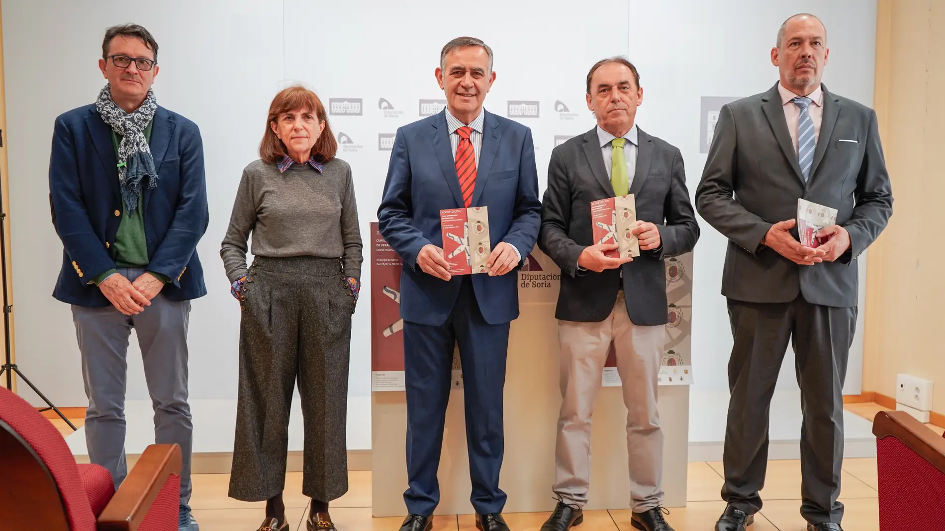 Firma del convenio para los cursos de verano de Santa Catalina