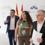 Sara Mateos (CSIF), Ángel Ceña (Soria ¡Ya!) y Luis Mariano Santos (UPL) registran la proposición de ley en las Cortes
