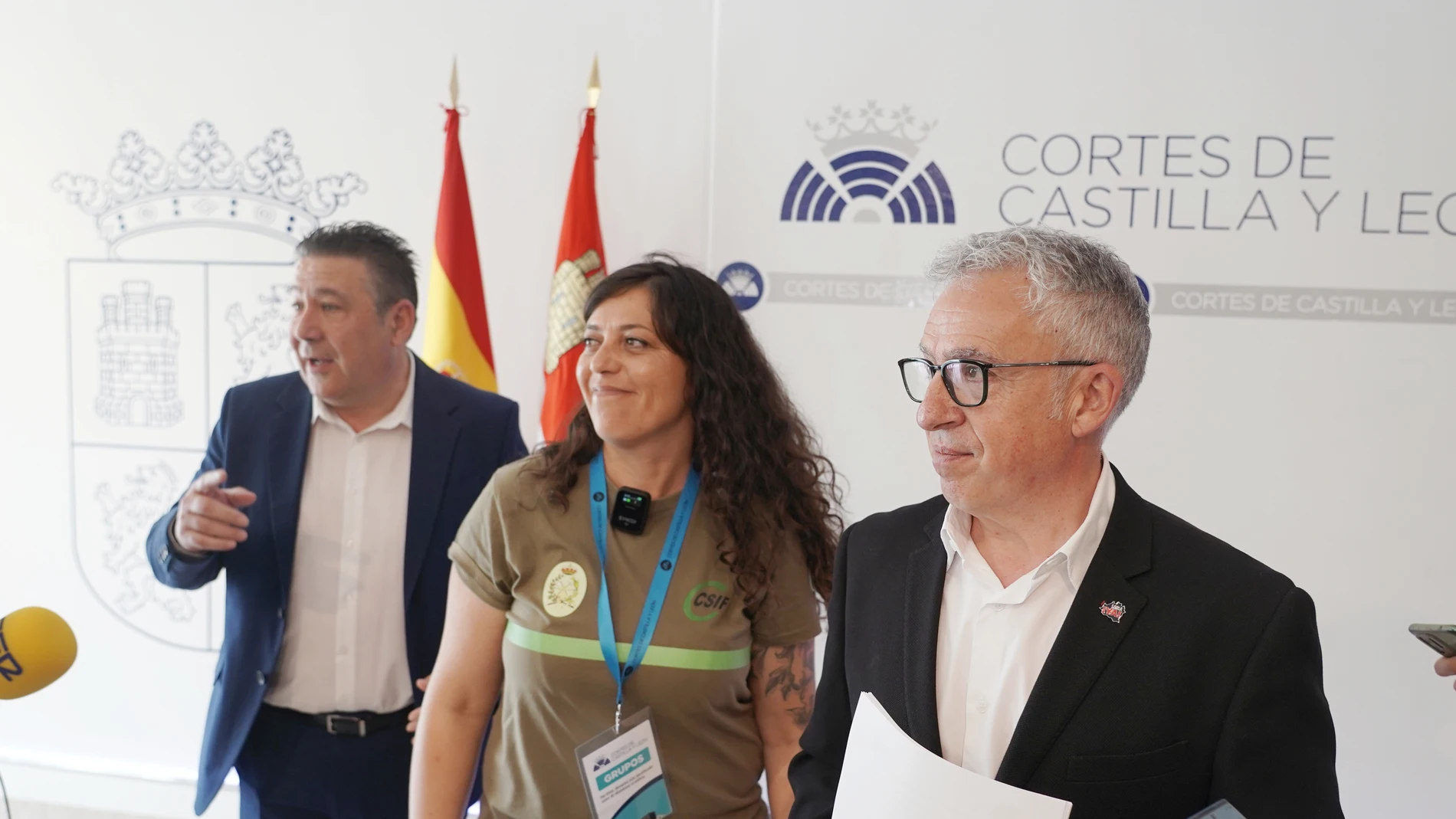 Sara Mateos (CSIF), Ángel Ceña (Soria ¡Ya!) y Luis Mariano Santos (UPL) registran la proposición de ley en las Cortes
