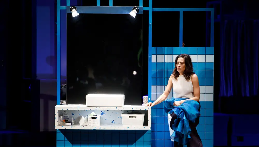 Este texto de Henrik Ibsen, 'Casa de muñecas', supone el tercer trabajo de María León en el teatro