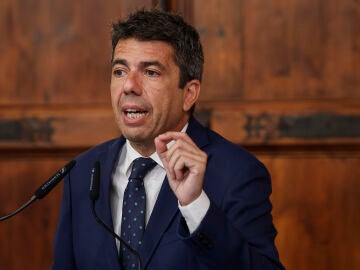 Mazón asiste a un acto institucional con motivo del Día Internacional de las Familias en Valencia