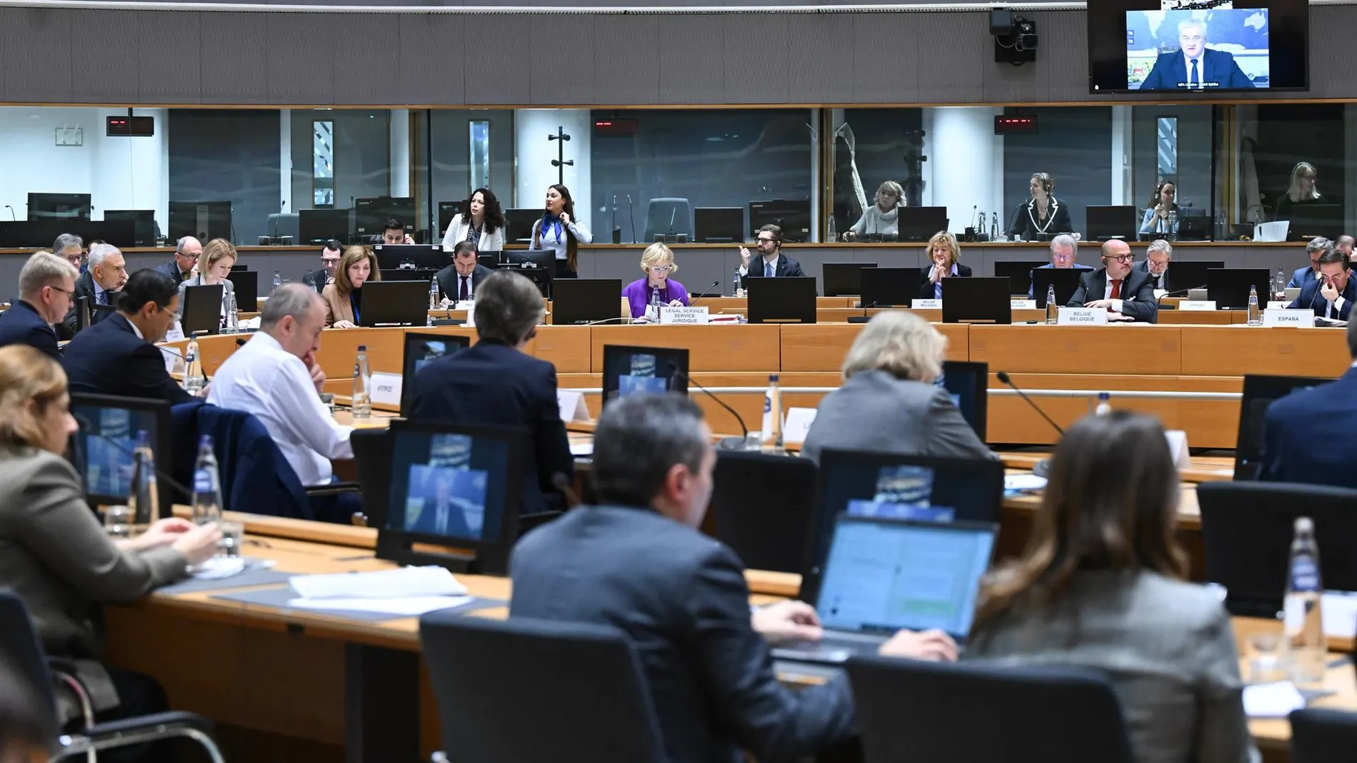 UE.- Los Veintisiete aprueban una nueva ronda de sanciones contra Rusia que vuelve a golpear a la 'flota fantasma'
