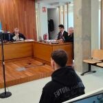 Acepta 5 años de cárcel tras propinar una paliza a su pareja en Vigo y causarle la pérdida de un ojo.
