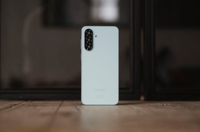 He probado el último Galaxy A de menos de 250 euros: es la mejor compra de Samsung