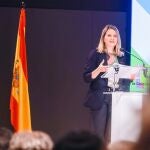 La consellera Mònica Martínez Bravo, en la jornada del reglamento de extranjería