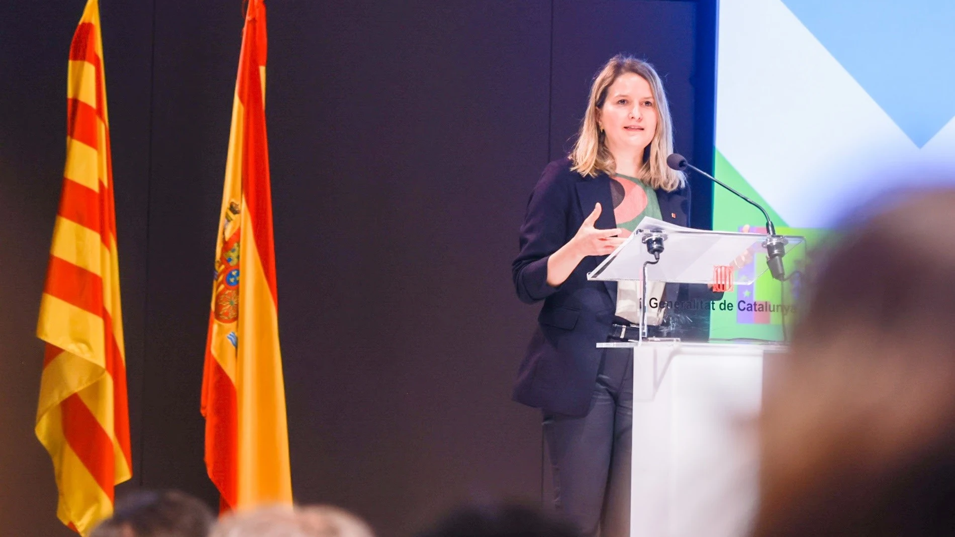 La consellera Mònica Martínez Bravo, en la jornada del reglamento de extranjería REMITIDA / HANDOUT por GOVERN Fotografía remitida a medios de comunicación exclusivamente para ilustrar la noticia a la que hace referencia la imagen, y citando la procedencia de la imagen en la firma 14/05/2025