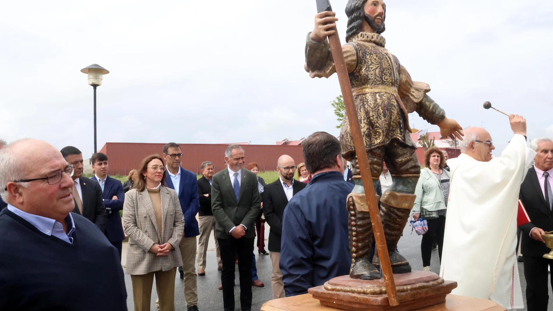 La consejera durante la celebración del Día de San Isidro en Nava de Arévalo