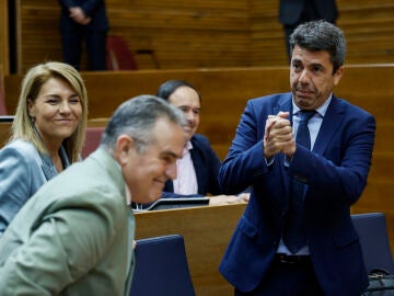 El presidente de la Generalitat, a su llegada al Parlamento