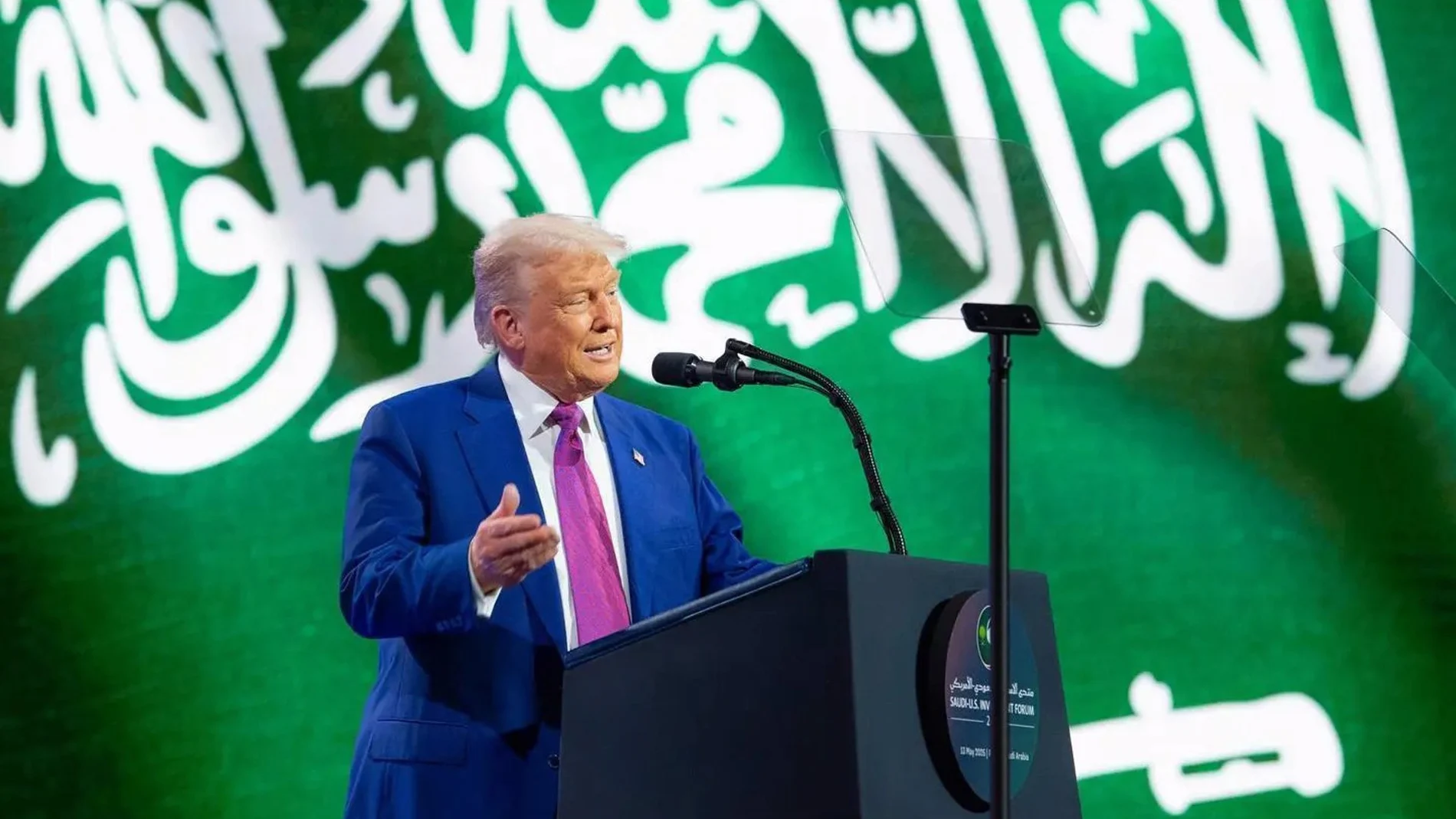 Irán.- Trump cree que está "muy cerca" un acuerdo con Irán aunque amenaza con "una violencia jamás vista" si no se logra
