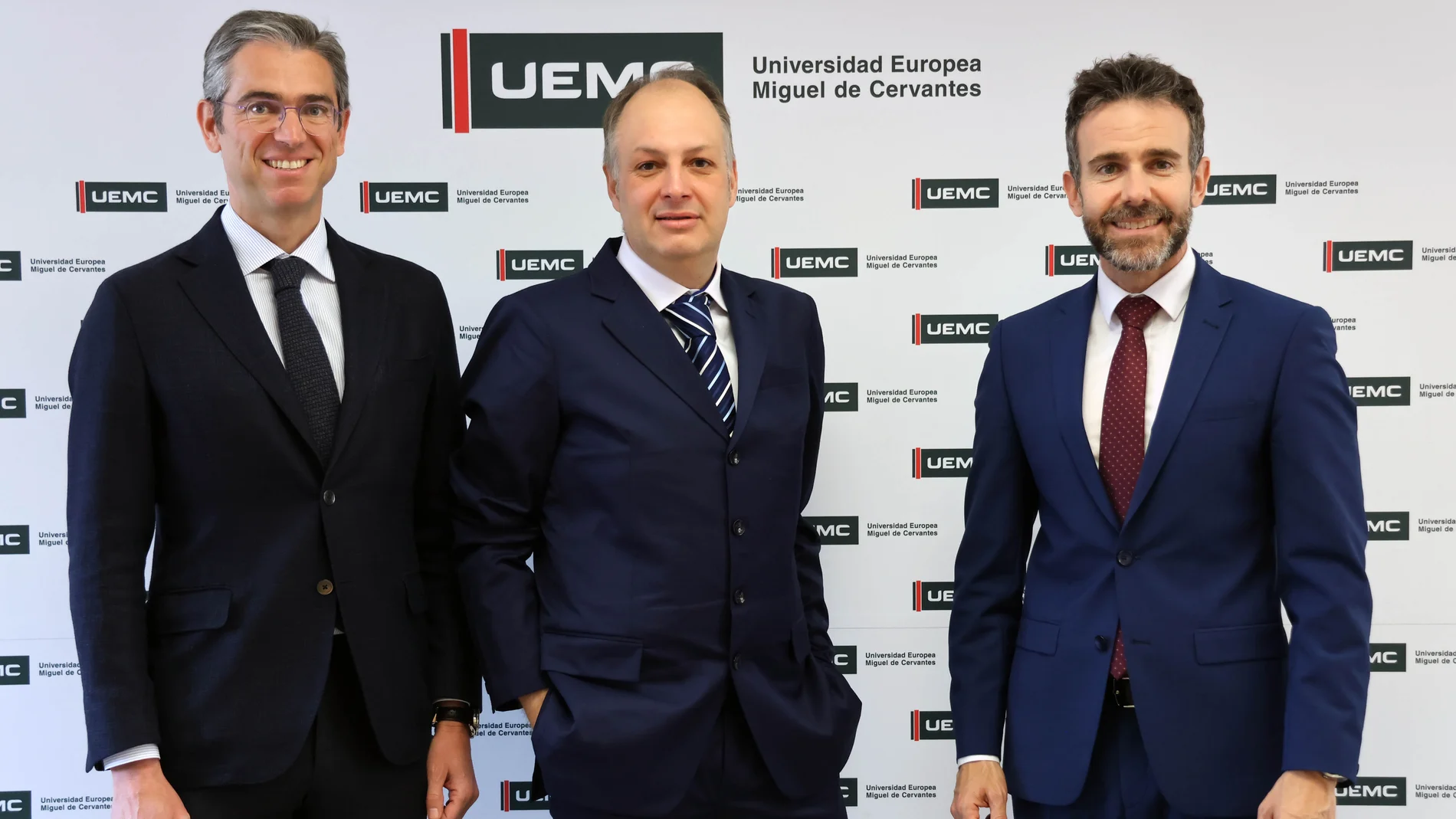 Jesús Zarzuela Mateos, consejero delegado de la UEMC, el doctor Piercarlo Minoretti, director general científico y de salud de Studio Minoretti, y David García López, rector de la UEMC.