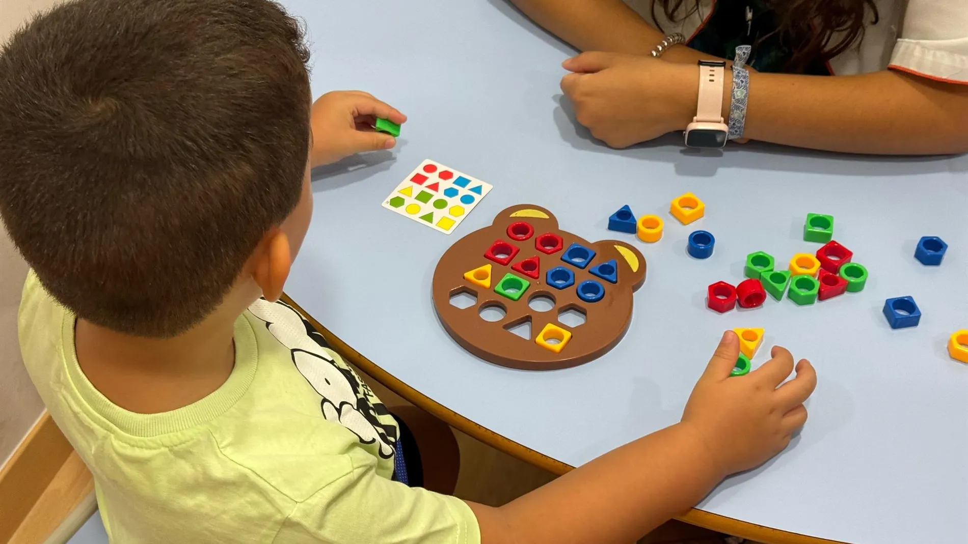 El 72,5% de familias con hijos con discapacidad se sienten solas y desbordadas al afrontar el diagnóstico, según estudio
