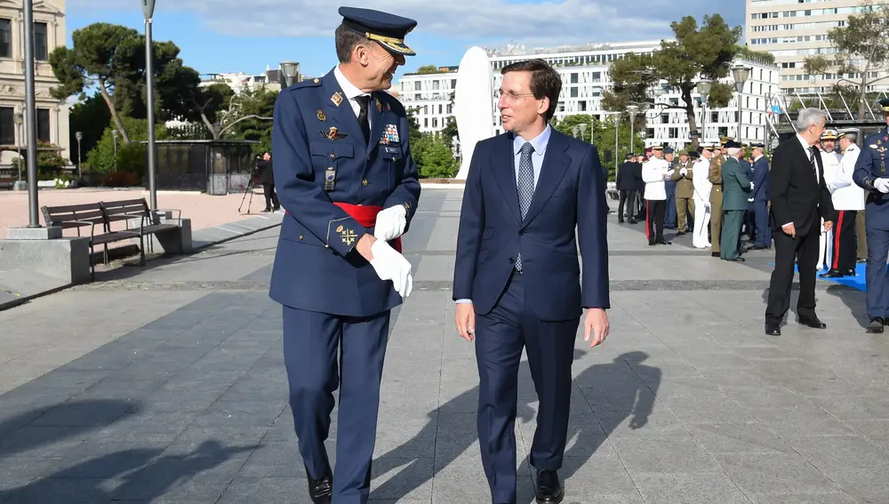 Acto de izado solemne de bandera con motivo de la festividad de San Isidro