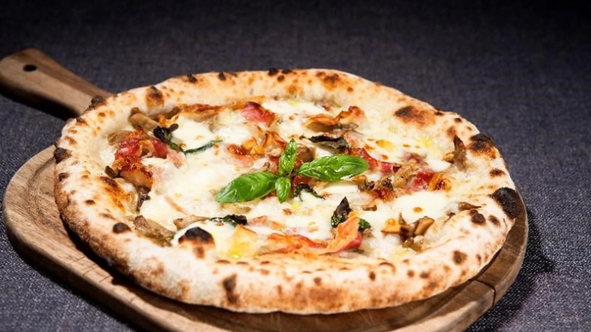 Tres pizzerías de Canarias entran en el Top 50 de las más artesanales de España