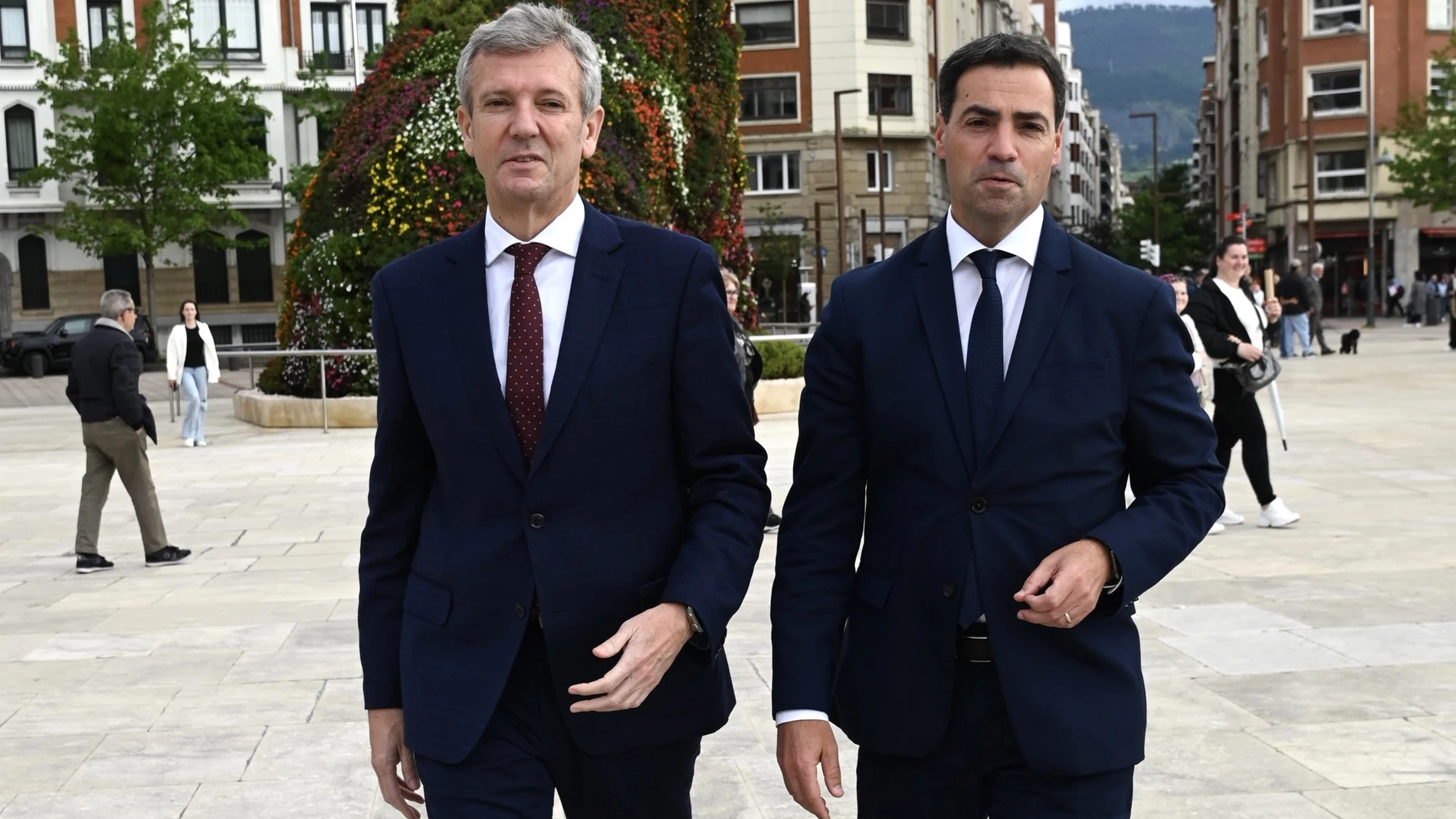 El lehendakari, Imanol Pradales, y el presidente de la Xunta de Galicia, Alfonso Rueda DAVID DE HARO - EUROPA PRESS 15/05/2025
