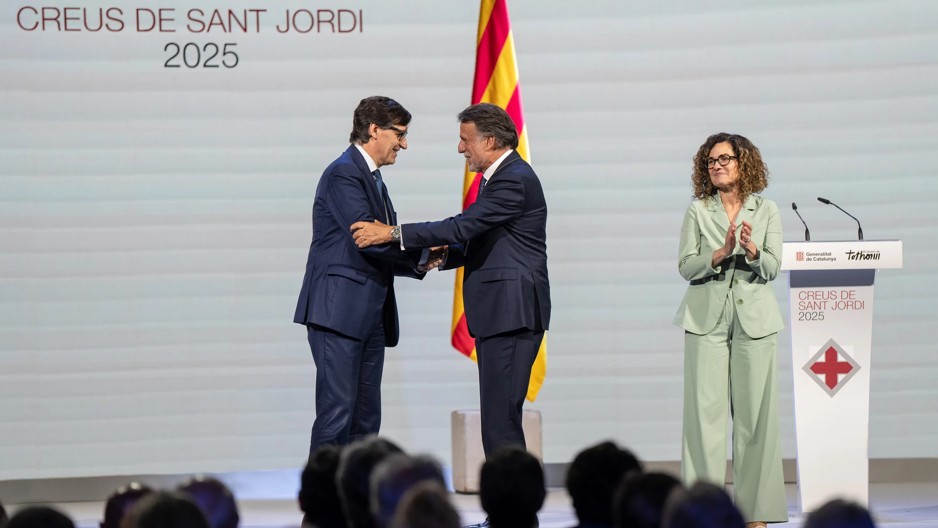 José Creuheras, presidente del Grupo Planeta y Atresmedia, recibe la Creu de Sant Jordi