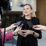 Blanco llama a Europa a dialogar más con el sector del automóvil y apostar por la innovación propia