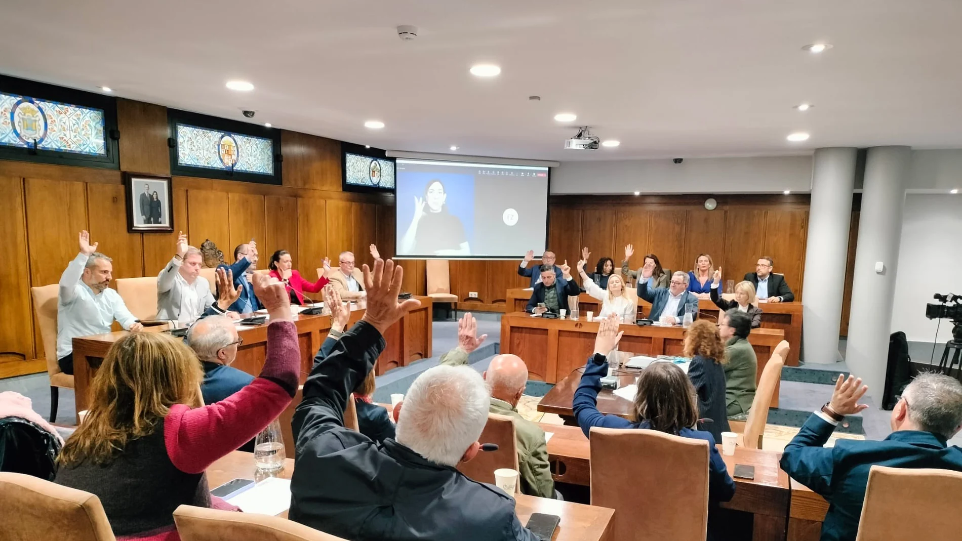 Moneto de la votación del Reglamento Interno del Ayuntamiento de Ponferrada durante el pleno