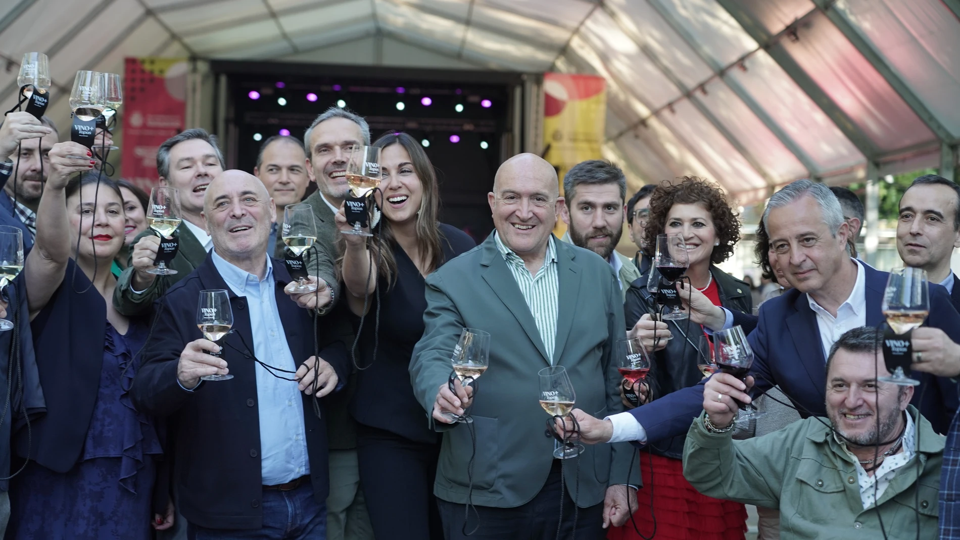 Jesús Julio Carnero inaugura una nueva edición de "Vino+Tapas"