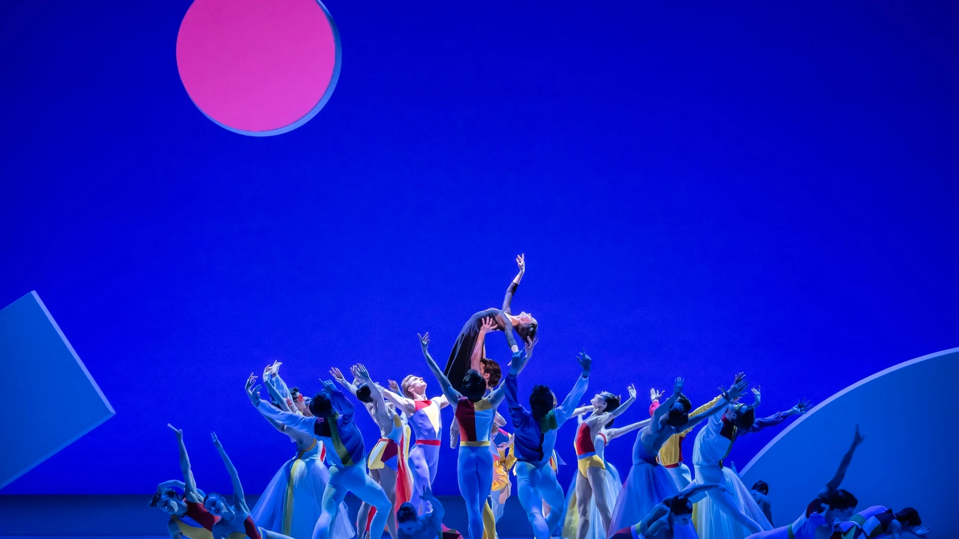 Ballet contemporáneo en cines, y en directo desde Londres
