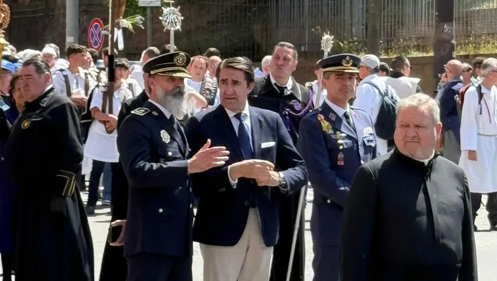 El consejero Suárez-Quiñones asiste al desfile en Roma